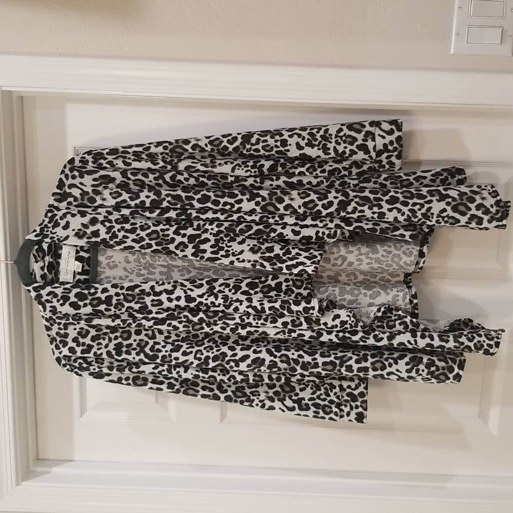 Women's cardigan sweater with shawl drape